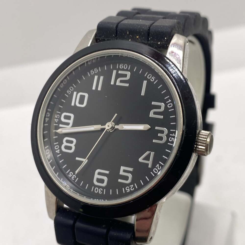 Womens Rubber Quartz Fashion Watch Works New Battery
